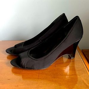 Bandolino women’s size 7.5 black peep toe wedge heel! Super cute and comfy!